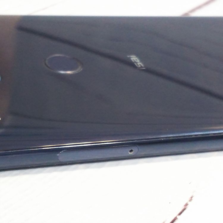 LG au isai v30 + LGV35 ����å���֥롼 [������]  213