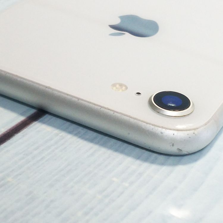 SoftBank iPhone8 64GB �Хåƥ꡼100% ����С�  666