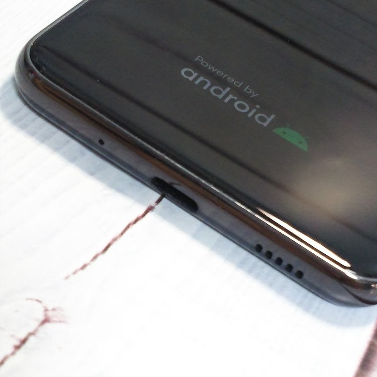 au Galaxy A20 SCV46 Black  046