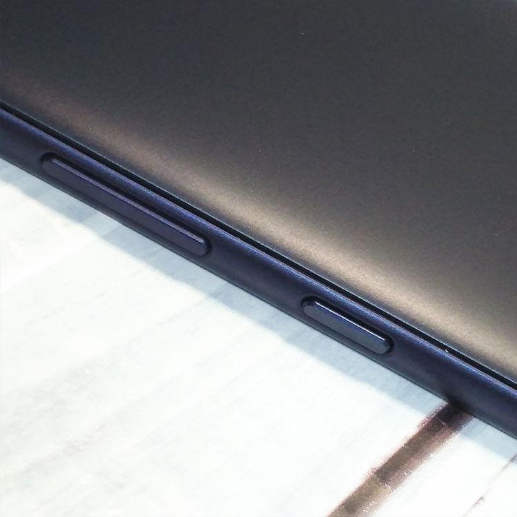 au Qua phone QZ ������ KYV44 ����ǥ���  732