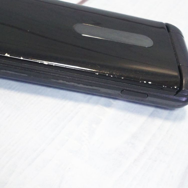 KYOCERA au GRATINA 4G BLACK KYF31  484