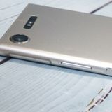docomo Xperia XZ1 SO-01K Warm Silver  326