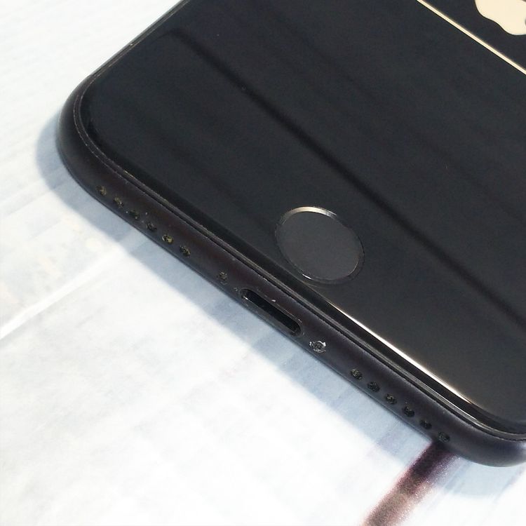 au iPhoneSE ��2���� 64GB �֥�å�  456