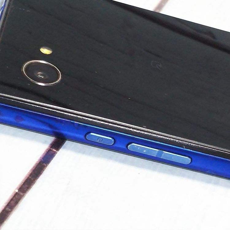 SHARP docomo AQUOS Compact SH-02H [�����]  850