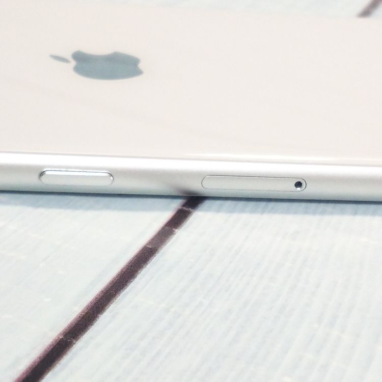 au iPhone8 64GB ����С�  201