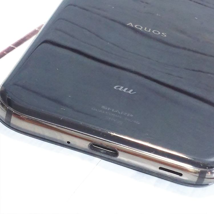 SHARP au AQUOS R SHV39 Mercury Black  944