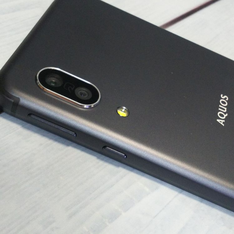 au AQUOS sense3 SHV45 �֥�å�  039