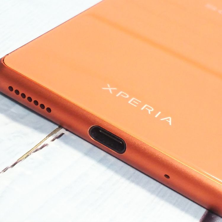 Y!mobile Xperia8 902SO �����  220