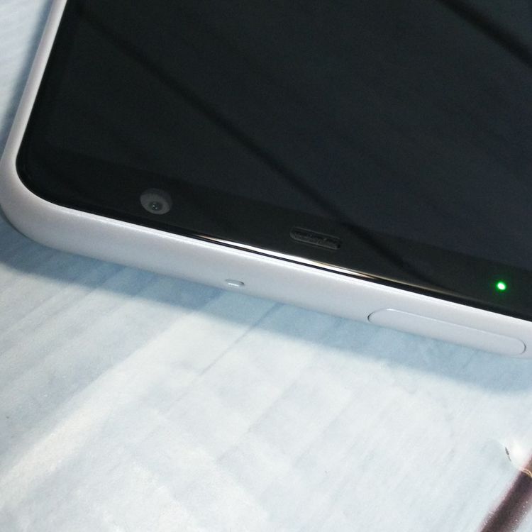 �ٻ��� docomo arrows Be4 F-41A �ۥ磻��  ���� 239