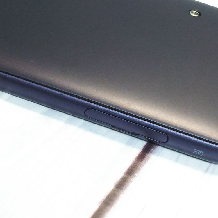 au Qua phone QZ ������ KYV44 ����ǥ���  027