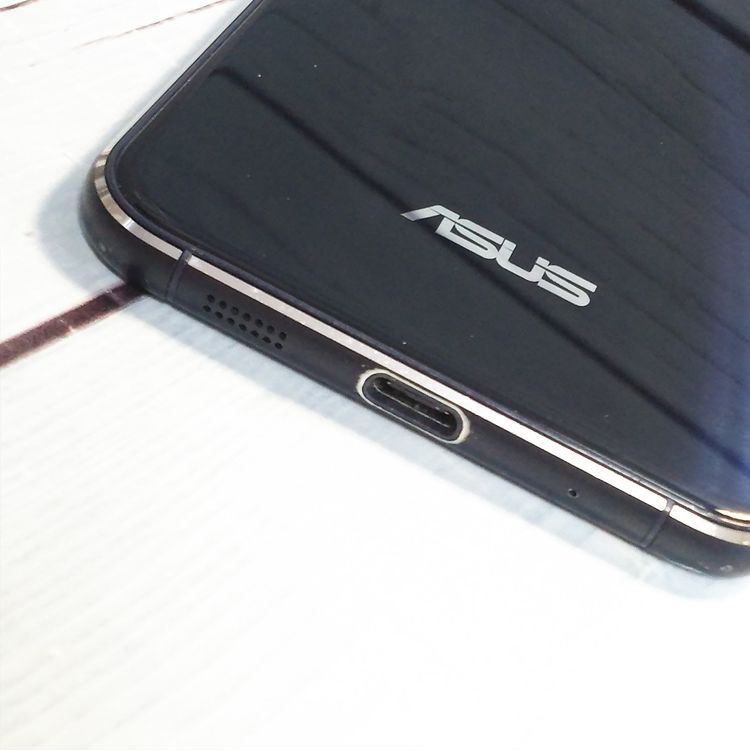 UQ ZenFone3 (Z017DA) �֥�å�  385