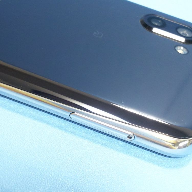 docomo AQUOS R2 SH-03K Premium Black  285