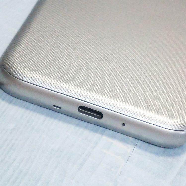 Softbank SHARP ����ץ륹�ޥ�4 704SH �����ѥ󥷥�С�  895