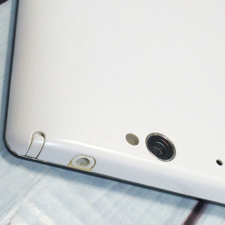 docomo AQUOS PAD SH-08E �ۥ磻�� 884