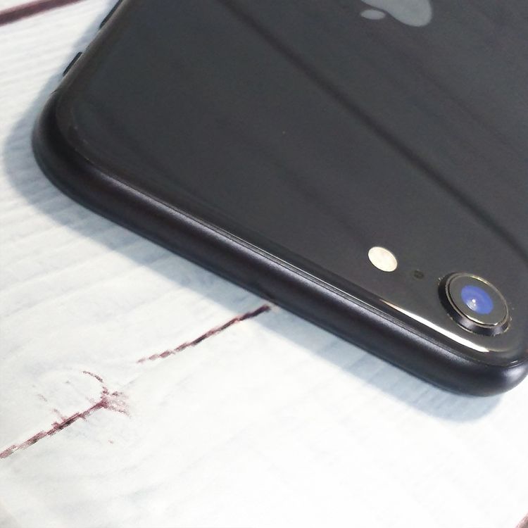 au iPhoneSE ��2���� 64GB �֥�å�  759