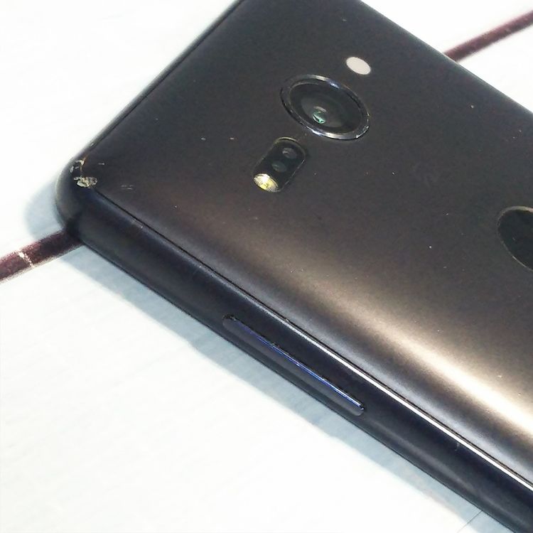 docomo Xperia XZ2 Compact SO-05K �֥�å�  483