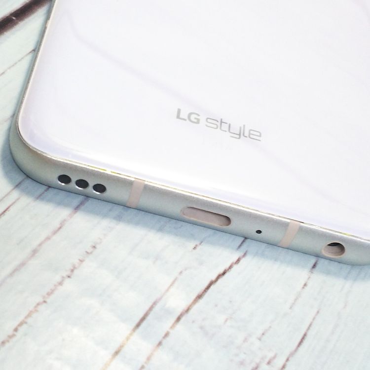 docomo LG style3 L-41A ��������ۥ磻��  533