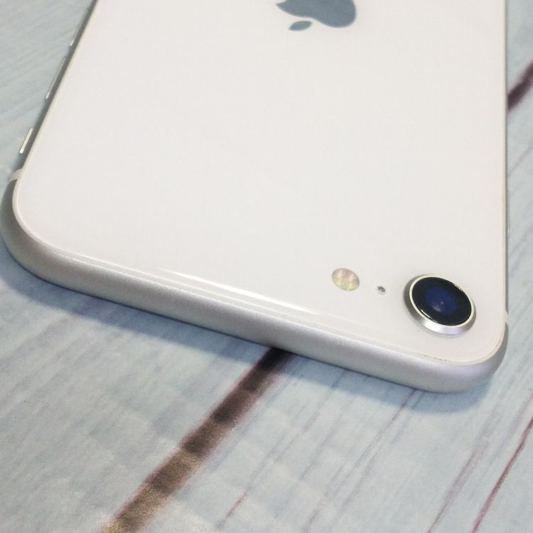 au iPhoneSE2 64GB �ۥ磻��  226