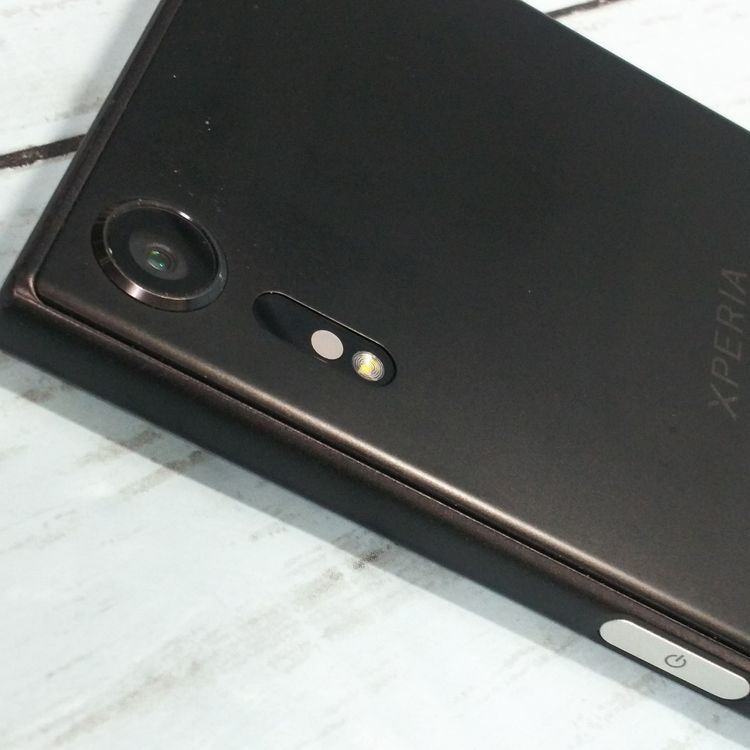 SONY Xperia XZs SOV35 au �֥�å�  929