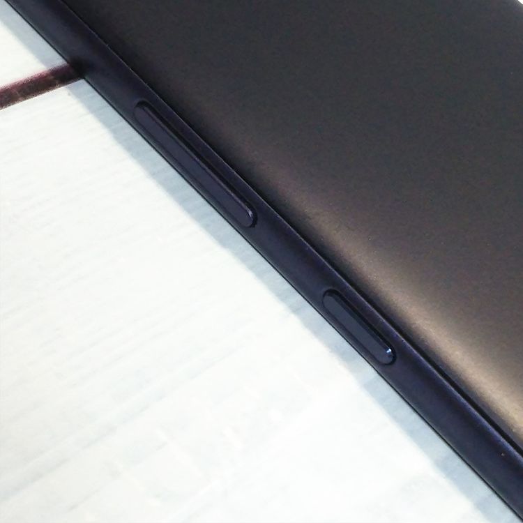 au Qua phone QZ ������ KYV44 ����ǥ���  005