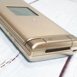 KYOCERA au KYF36 ���󤿤󥱡����� GOLD  009