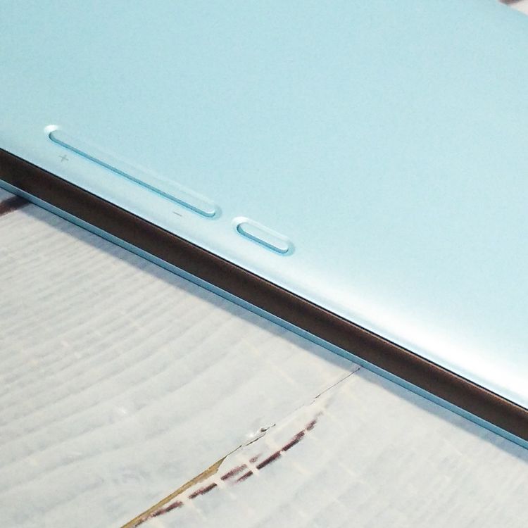 au KYOCERA Qua tab QZ8 ���祳�ߥ�� KYT32  506