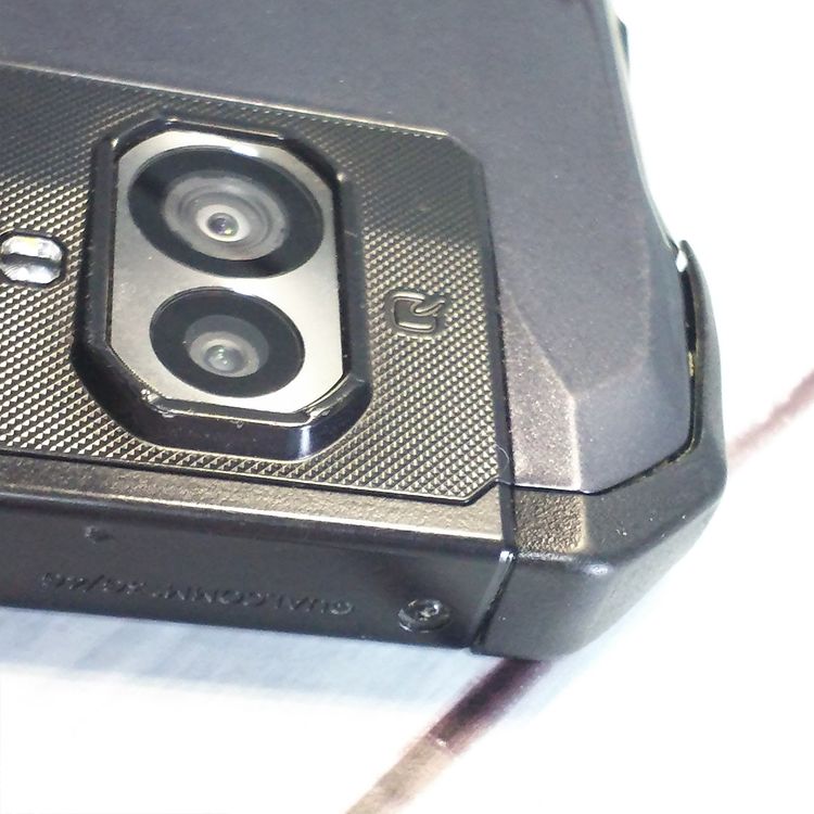 au ������ TORQUE G04 �֥�å� KYV46  422