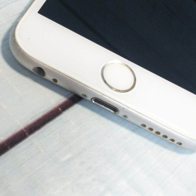 docomo iPhone6s 16GB ����С�  094