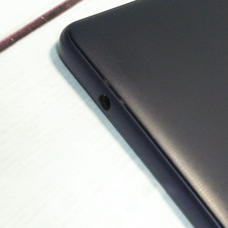 au Qua phone QZ ������ KYV44 ����ǥ���  832