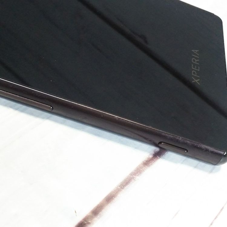 ���ˡ� SONY docomo Xperia Z4 SO-03G Black �֥�å�  107
