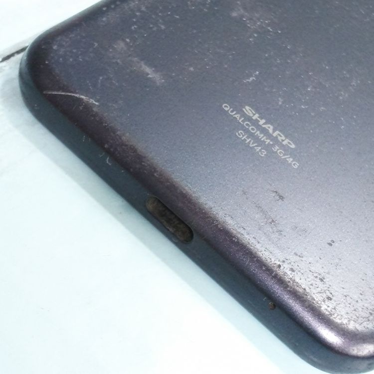 au AQUOS sense2 SHV43 Nuance Black  722