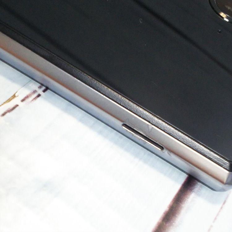 docomo ���㡼�� AQUOS PAD SH-05G 32GB Black �֥�å�  952