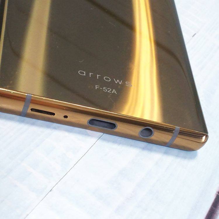 docomo arrows NX9 F-52A �������  721