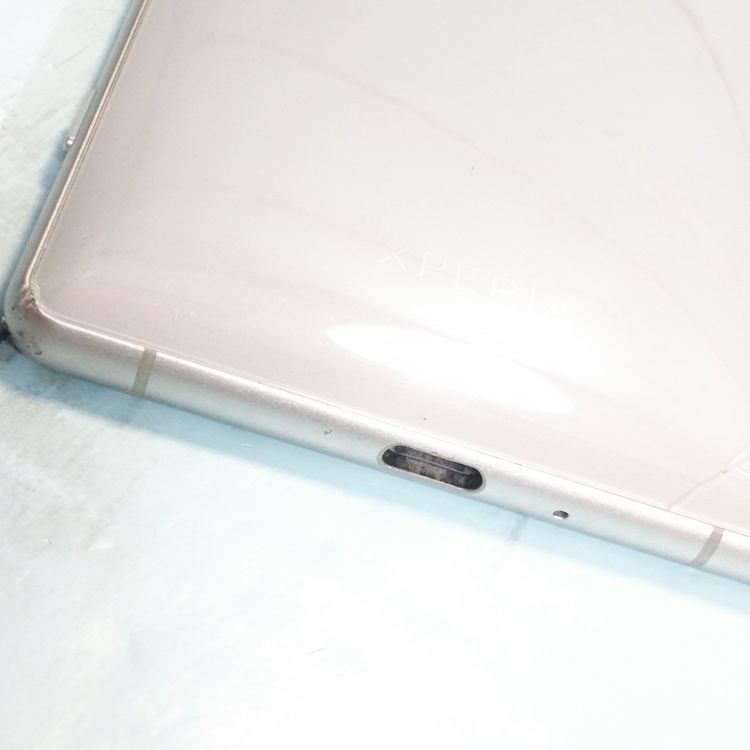 docomo Xperia XZ2 SO-03K �ꥭ�åɥ���С�  685