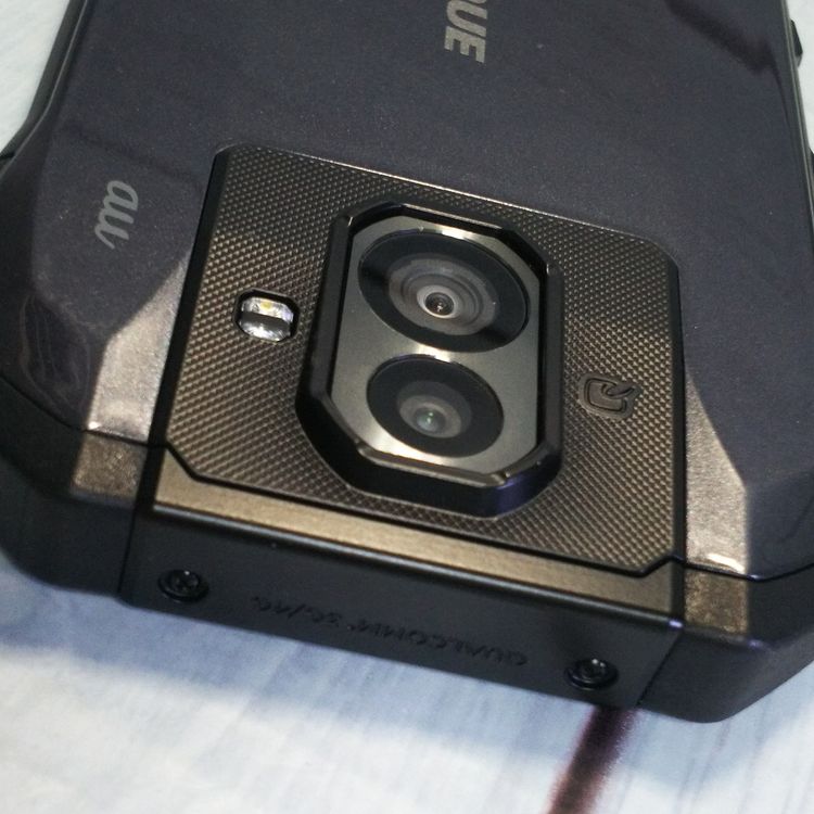 au ������ TORQUE G04 �֥�å� KYV46  220