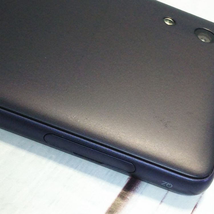 au Qua phone QZ ������ KYV44 ����ǥ���  561