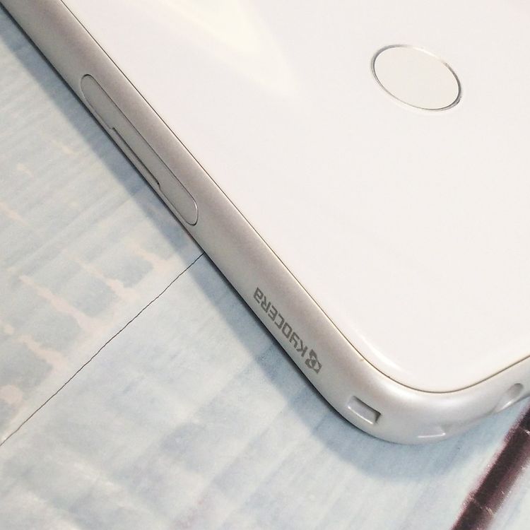 au GRATINA KYV48 �ۥ磻��  290