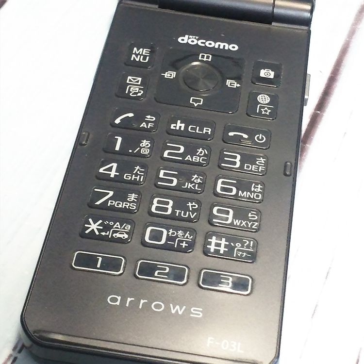 docomo arrows �ٻ��� �������� F-03L �֥�å�  621