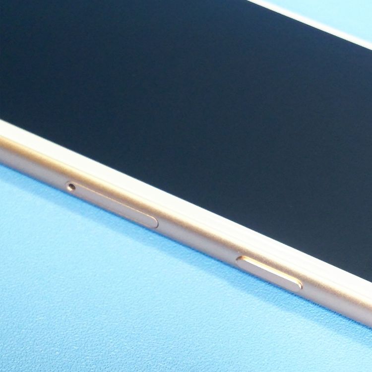 au iPhone8 64GB �������  331