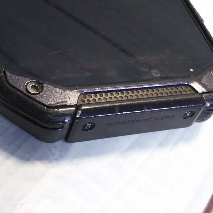 au ������ TORQUE G04 �֥�å� KYV46  554