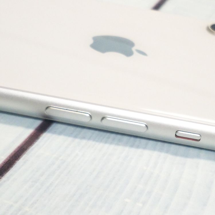 au iPhone8 64GB ����С�  201