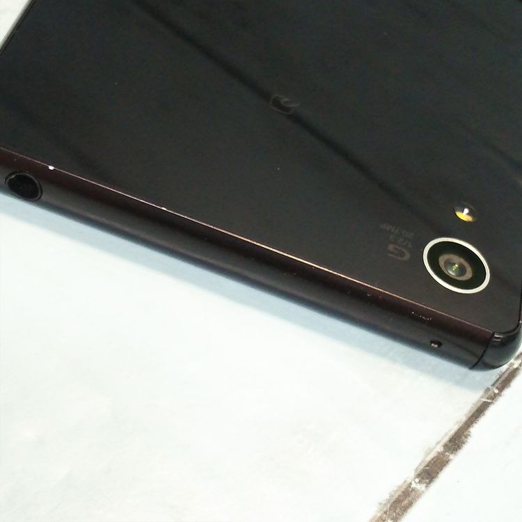 SONY au Xperia Z4 SOV31 Black  060