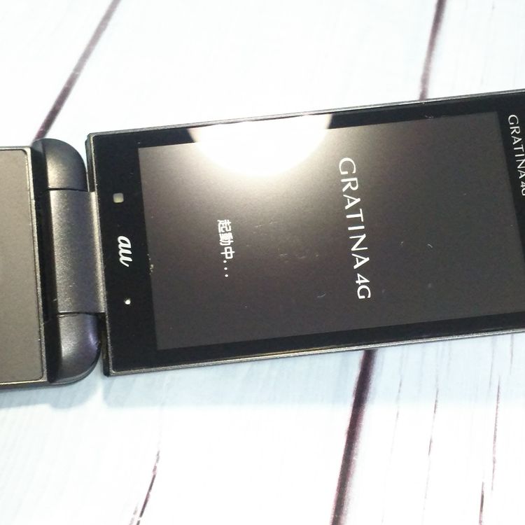 KYOCERA au GRATINA 4G BLACK KYF31  620