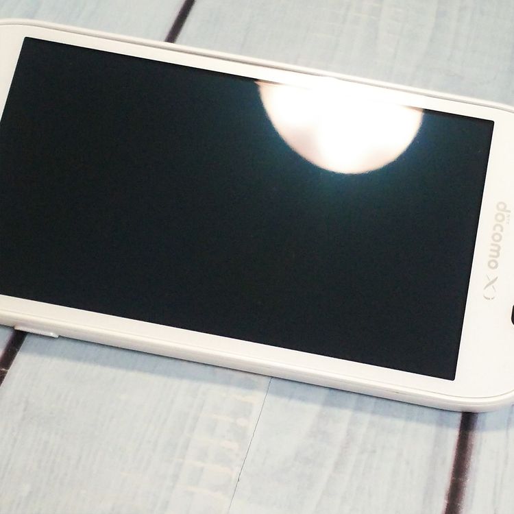 �ٻ��� �餯�餯���ޡ��ȥե���3 F-06F docomo �ۥ磻�� 090