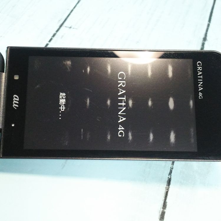 KYOCERA au GRATINA 4G BLACK KYF31  889