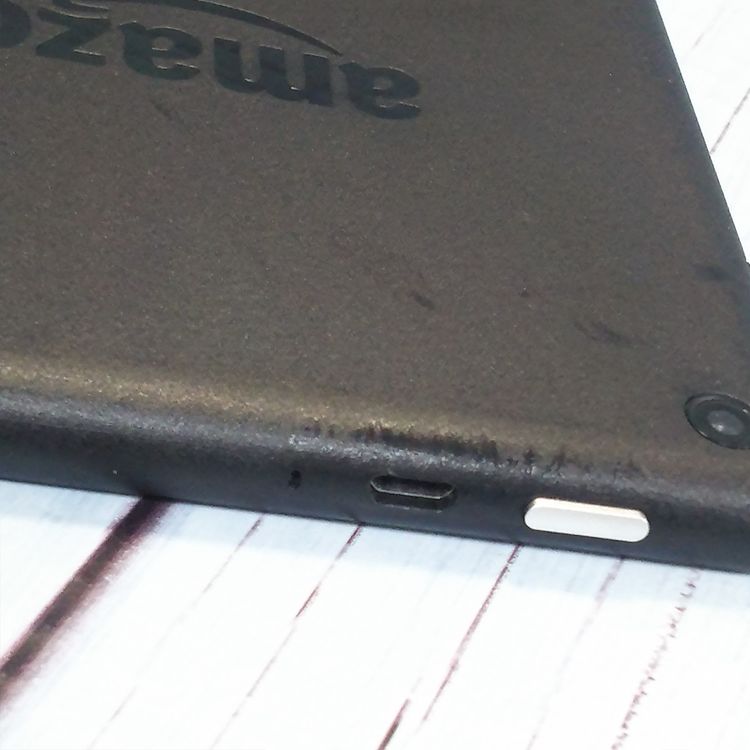 Fire HD8 (��6����) 16GB �֥�å� SCG