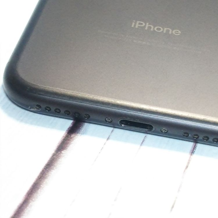 au iPhone7 �֥�å� 128GB  682