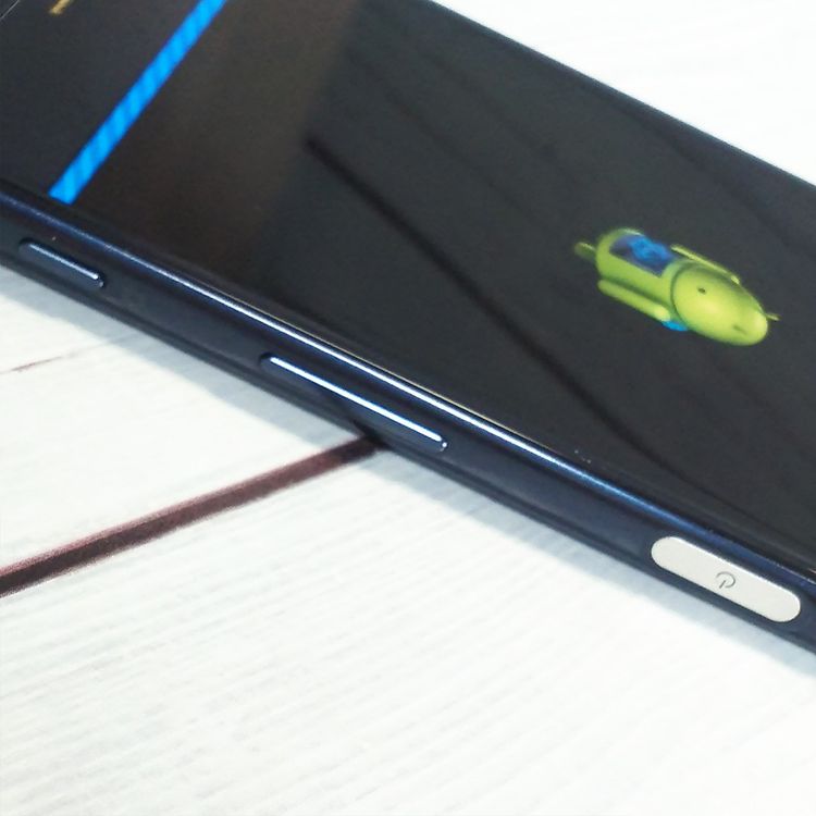 SoftBank Xperia XZ 601SO �ե��쥹�ȥ֥롼  238