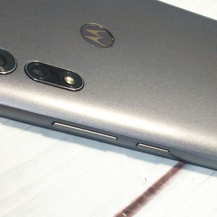moto e6s ��ȥ����졼 ��ȥ�����  037
