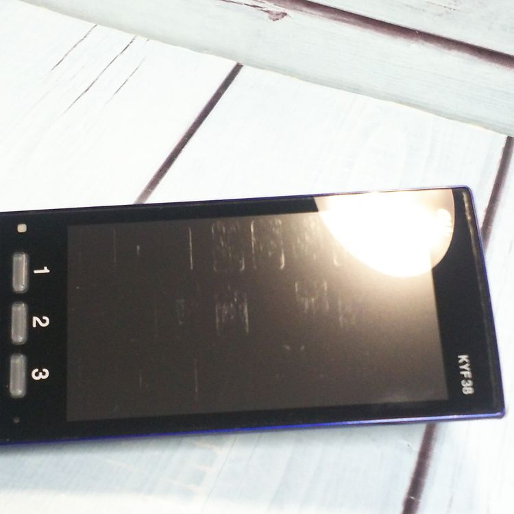 au ������ ���󤿤󥱡����� KYF38 �������֥롼  730